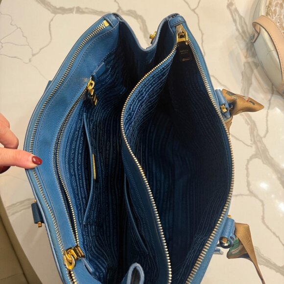 Prada Saffiano Leather Medium Galleria Double Zip Tote - Picture 9 of 10